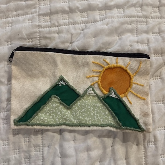 Hand crafted mountain theme  Embroidered pouch
Are the mountains calling you ? - Picture 2 of 4